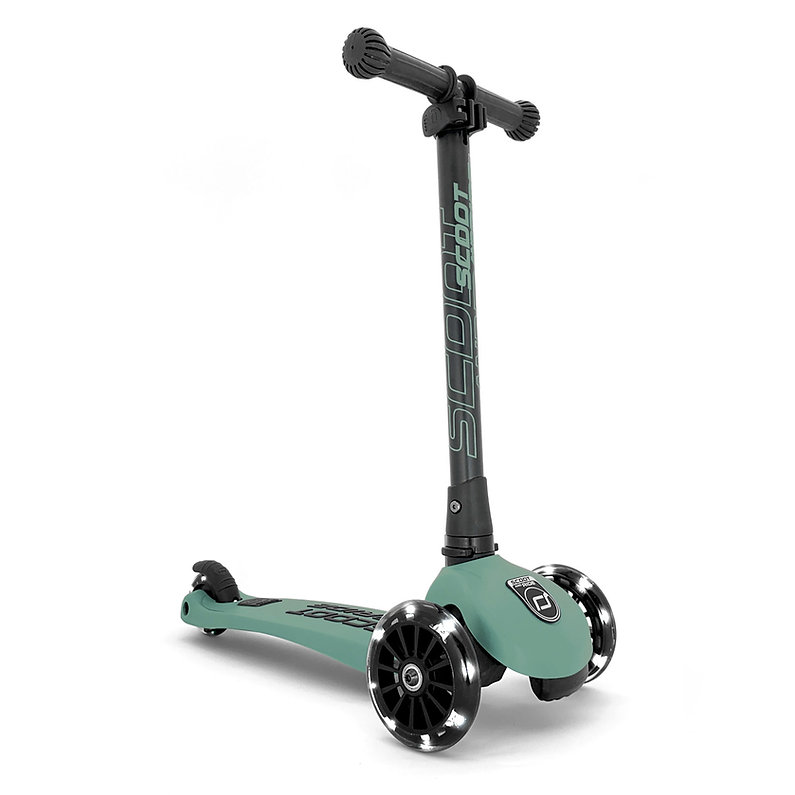 Scoot & Ride Highwaykick 3 LED - forest Scoot & Ride Highwaykick 3 LED - forest